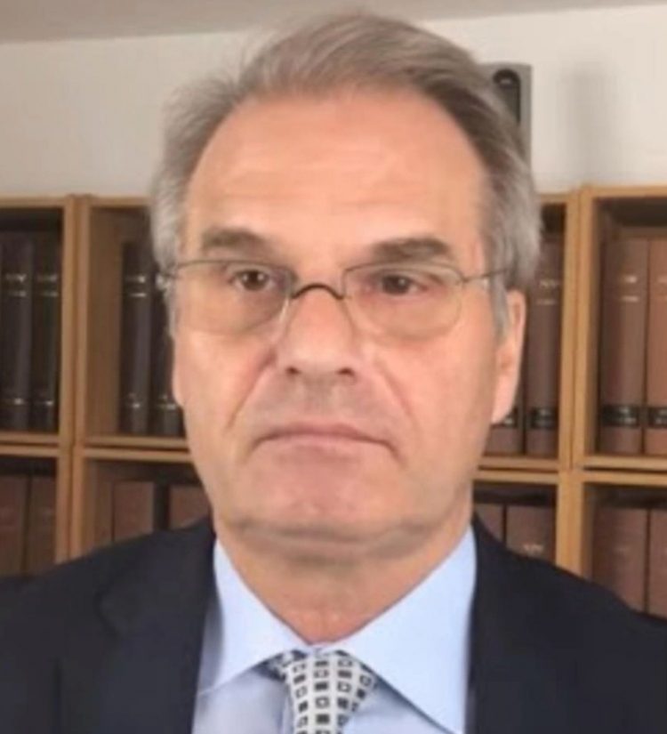 El famoso abogado alemán Reiner Fuellmich ha sido encarcelado acusado de apropiarse de 700.000 euros de la disidencia