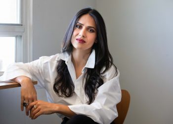 «Los políticos están comprados por las farmacéuticas», acusa Elizabeth Torres, delegada electa de Puerto Rico en el Congreso de EE.UU.