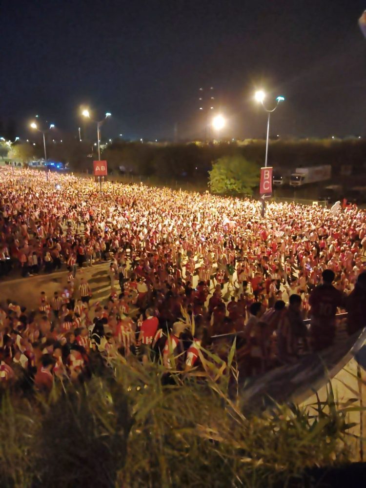 Cuando el fútbol se convierte en una película de zombíes