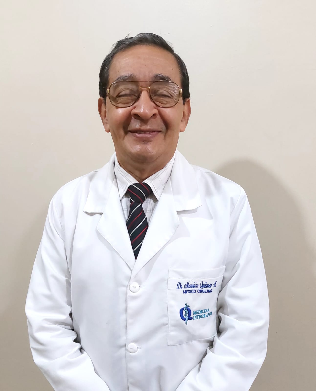 Dr.Mauricio Quiñones