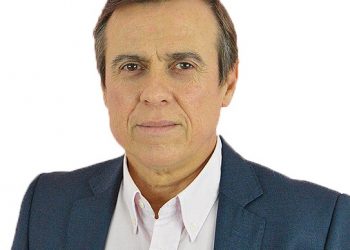 “La ley considera que el ser humano es una mercancía, un producto propiedad del Estado con el que ellos pueden hacer lo que quieren. Nos pueden multar, encerrar, meter en la cárcel…, siempre que no ejerzamos nuestra libertad y soberanía”, asegura Juan Ramón García, experto en la Ley Natural