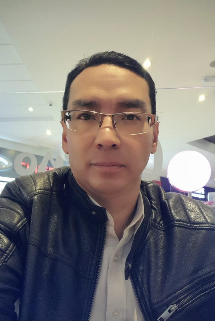 “Al ser la salud pública, ningún gobierno puede esconder ninguna información de carácter público. Con ese argumento la jueza Sonia Ramírez Ávalos dictaminó en marzo de 2023 que el ministerio de Salud de Ecuador tenía la obligación, y era una orden judicial, de liberar los contratos suscritos con la Big Pharma”, aclara el activista Eduardo Barba