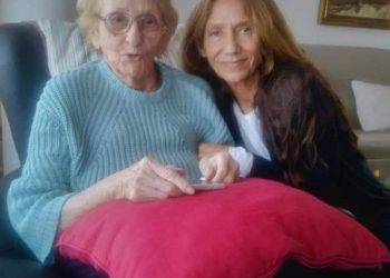 “Si no somos capaces de observar qué es lo que nos mueve, nos vamos a mover automáticamente. Es desde la observación como se produce la transformación”, asegura la especialista en educación, Marcela Caldumbide