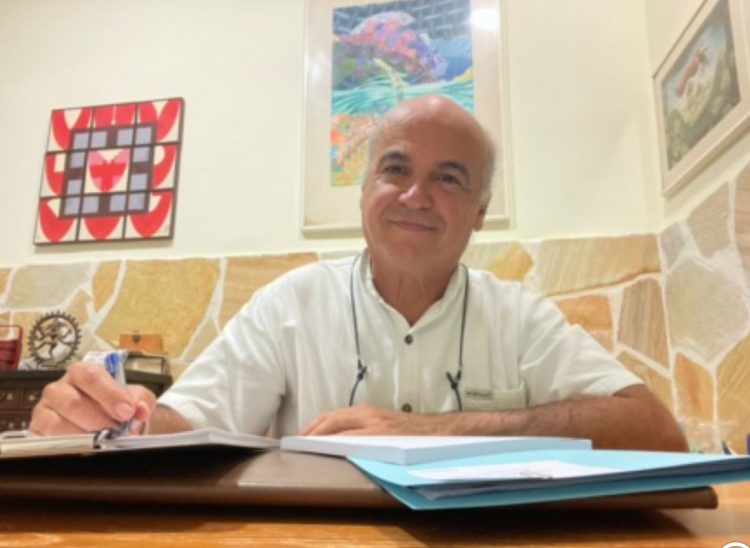 “En la OMS hay una estrategia para promover las medicinas complementarias en los servicios nacionales de salud de todos los países” , asegura el doctor Sergio Sánchez, presidente de la Sociedad Canaria de Medicina Integrativa