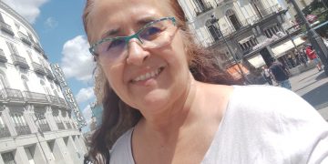 “Vamos a hacer una ley de Movilidad Sostenible para evitar los vehículos sin etiqueta. Lo que quieren es que vayas en patinete, andando o en bicicleta”, declara la activista social Susana Monsalve