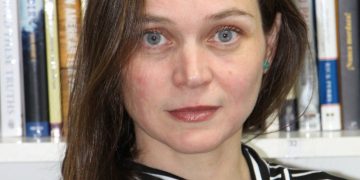 “No tengo un poder extrasensorial, lo que hago es leer, leo prospectos, fichas técnicas y estudios publicados; así descubrí que casi no hay controles de seguridad de los componentes en las vacunas”, denuncia la periodista Inmaculada Fernández, autora de «Vacunas y Autismo. La verdad silenciada».