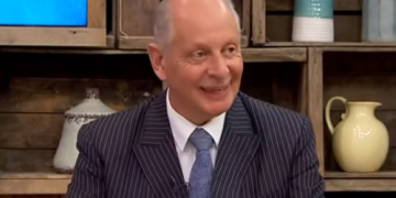 Gustavo Salle, diputado uruguayo, revela que el dossier de Jeffrey Epstein involucra en la plandemia y sus vacunas a Bill Gates y a James Dimon