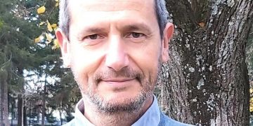 “Como tenemos una cultura que no entiende la muerte tenemos que vivir de espaldas a ella”.