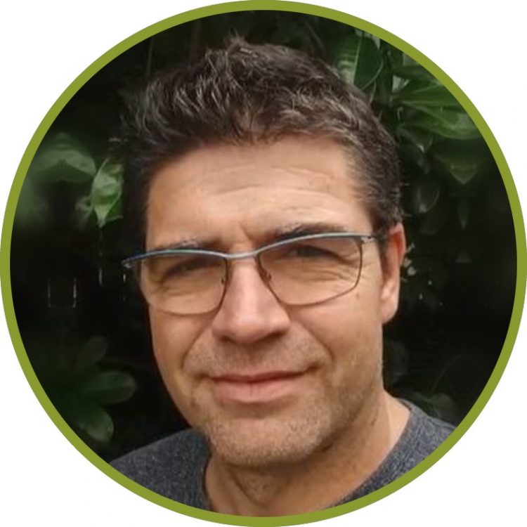 “Millones de animales, bovinos, pollos, cerdos… tratados con CDS y ningún animal ha muerto”, plantea el agrónomo Roger Rabés